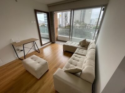 Lindo Mini Full Amoblado con Vista Externa - Pet Friendly - Full Áreas Comunes