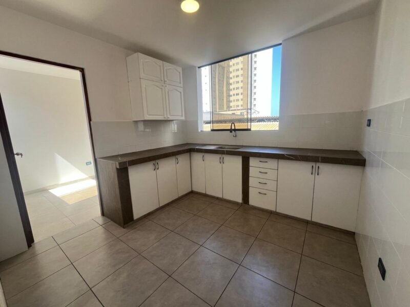 Atención Inversionistas! Dpto de 122 m² + Acceso Externo a 118 m² de Aires (Tmb Para Zona de Rélax)