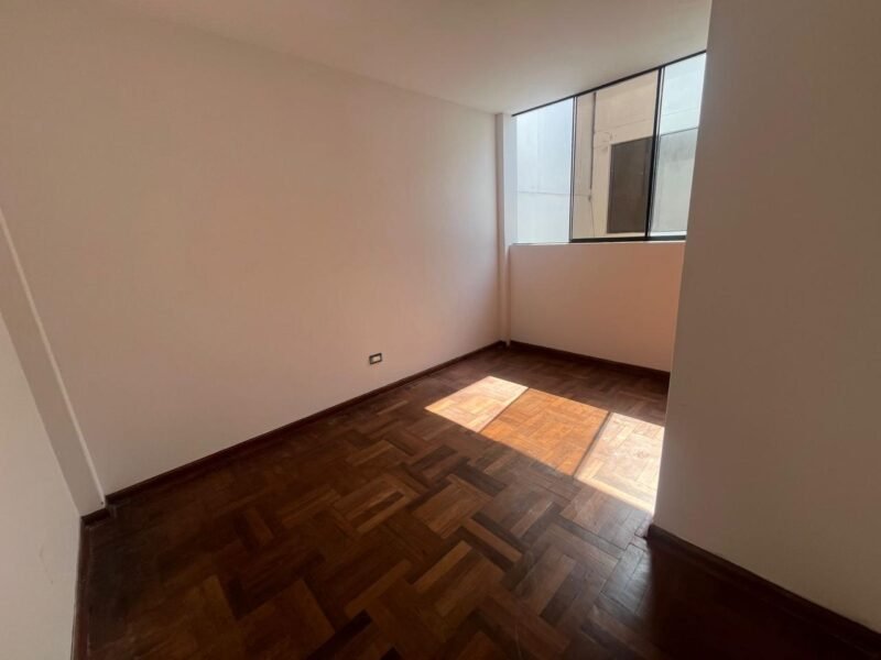 Atención Inversionistas! Dpto de 122 m² + Acceso Externo a 118 m² de Aires (Tmb Para Zona de Rélax)