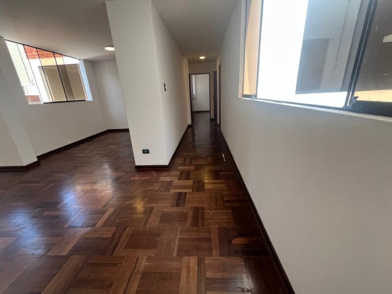 Atención Inversionistas! Dpto de 122 m² + Acceso Externo a 118 m² de Aires (Tmb Para Zona de Rélax)