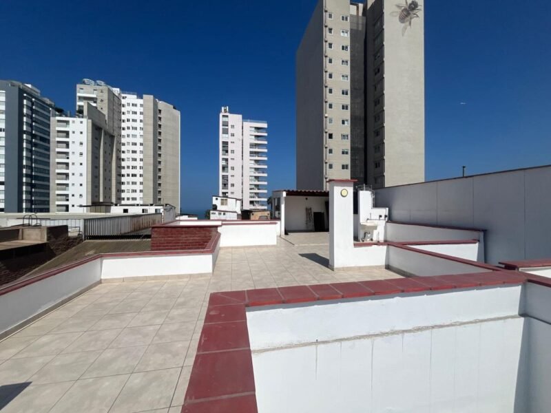 Atención Inversionistas! Dpto de 122 m² + Acceso Externo a 118 m² de Aires (Tmb Para Zona de Rélax)