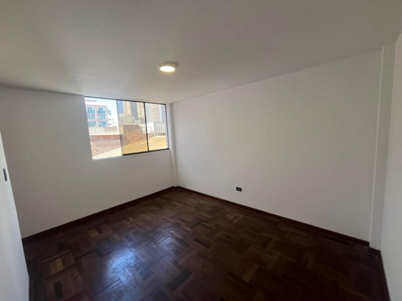Atención Inversionistas! Dpto de 122 m² + Acceso Externo a 118 m² de Aires (Tmb Para Zona de Rélax)