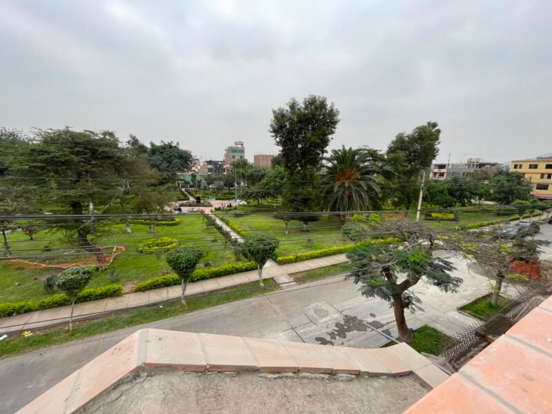 Dpto. 100 m² Piso 2 con 3 Dorm. y 1 Cochera. Frente a Parque. a 3 Cdrs. Univ. San Martín