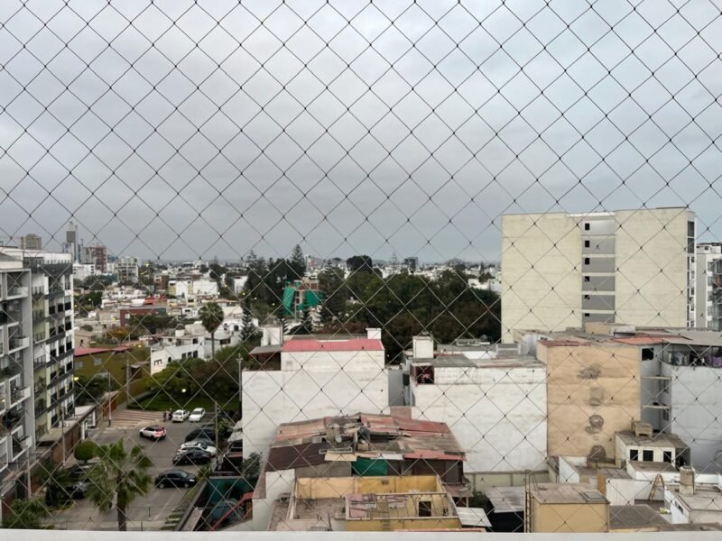 Departamento de 78 m² con Vista Externa, 3 Dorm. y 1 Cochera en Barrio Medico. Pet Friendly
