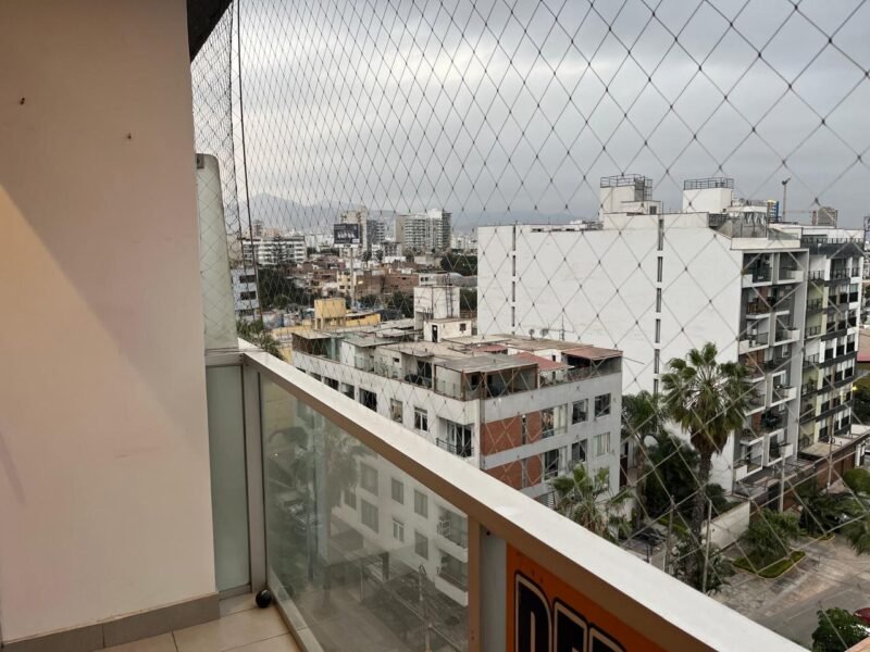 Departamento de 78 m² con Vista Externa, 3 Dorm. y 1 Cochera en Barrio Medico. Pet Friendly