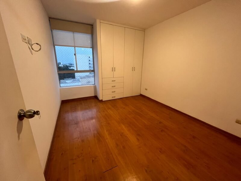 Departamento de 78 m² con Vista Externa, 3 Dorm. y 1 Cochera en Barrio Medico. Pet Friendly