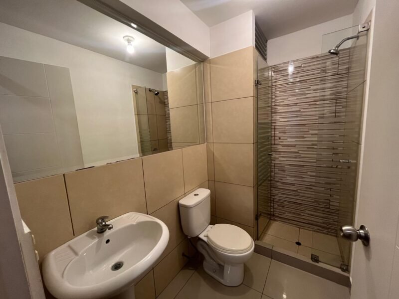 Departamento de 78 m² con Vista Externa, 3 Dorm. y 1 Cochera en Barrio Medico. Pet Friendly