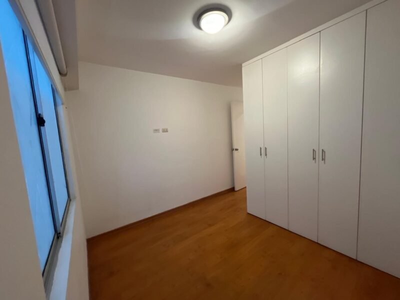 Departamento de 78 m² con Vista Externa, 3 Dorm. y 1 Cochera en Barrio Medico. Pet Friendly