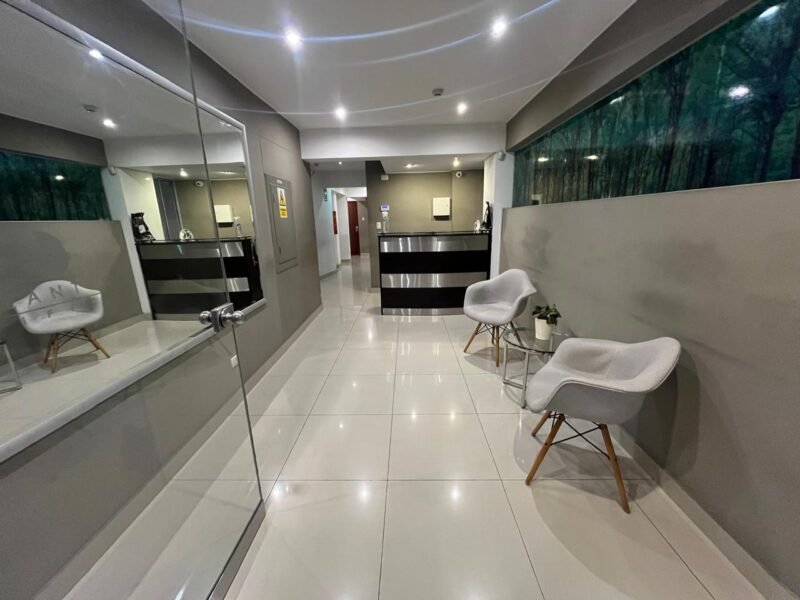 Departamento de 78 m² con Vista Externa, 3 Dorm. y 1 Cochera en Barrio Medico. Pet Friendly