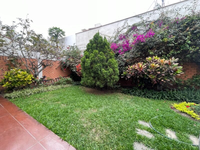 Higuereta - Casa con 2 Jardines, 4 Dorm. 2 Cocheras