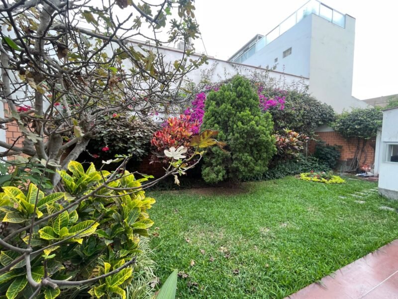 Higuereta - Casa con 2 Jardines, 4 Dorm. 2 Cocheras