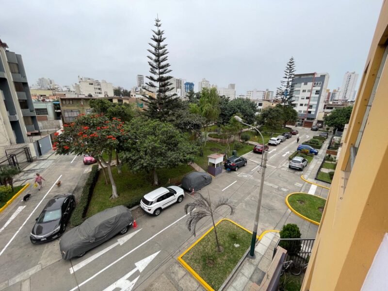 Tranquilidad y Naturaleza | Dpto. 54 m² en Esquina Frente a Parque | 2 Dorm. | Estacionamiento